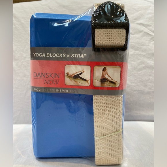 New Sealed Danskin Yoga Blocks and Strap Set. Blue Blocks and Cream Strap - Picture 1 of 8